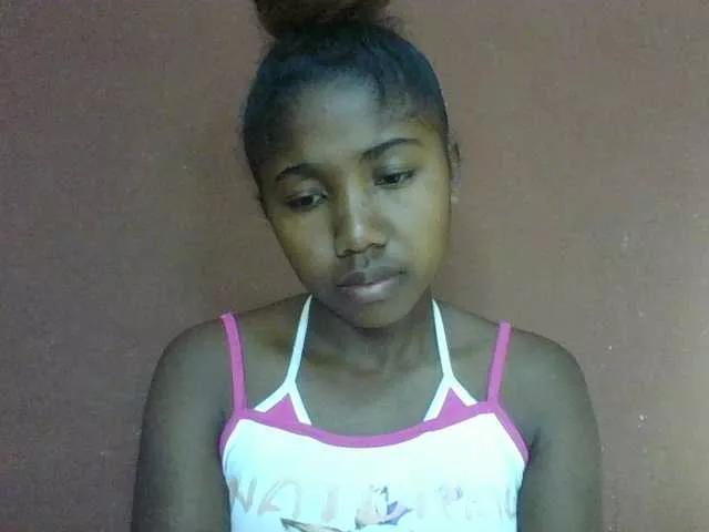 Annah21 on BongaCams 