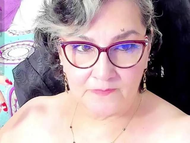 cataleya-mom on BongaCams