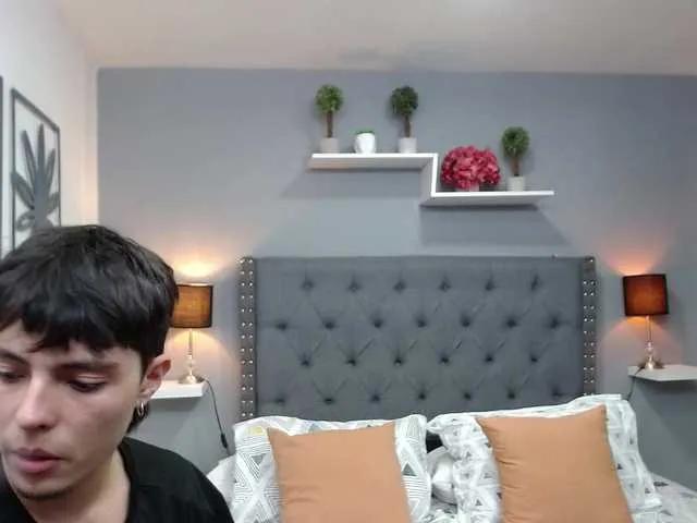 couplemysterious2 on BongaCams