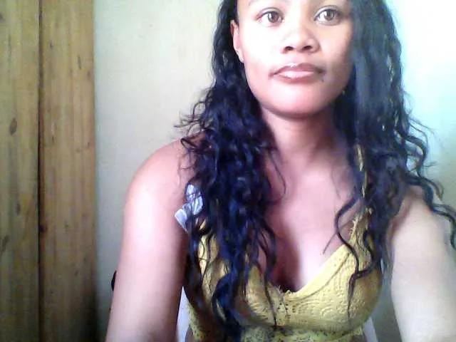 Dilliannah on BongaCams 