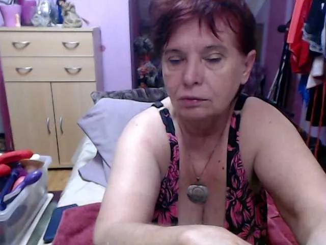 Elmira63 on BongaCams