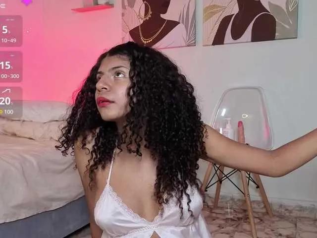 GigiCooper04 on BongaCams 