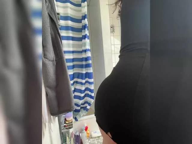 Hanny-ynnaH on BongaCams 