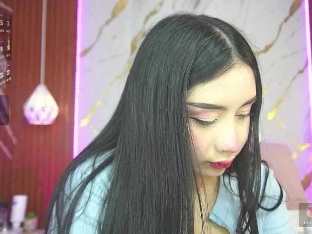 haylie-1 on BongaCams