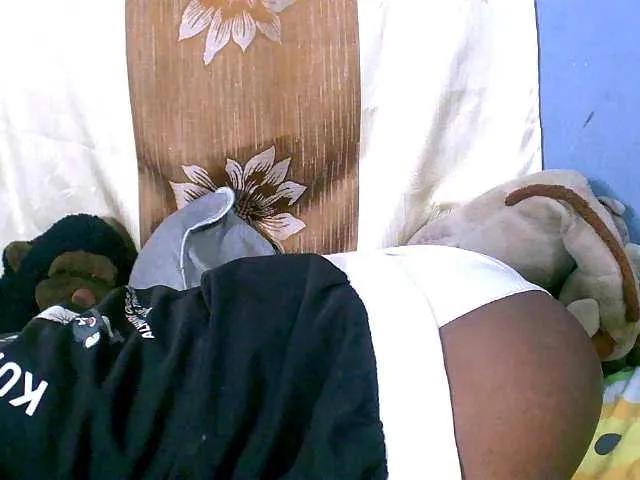 Honoratte on BongaCams 