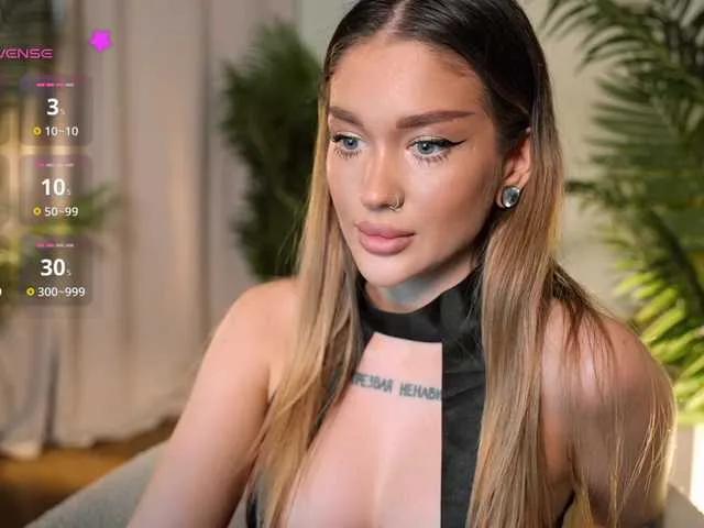 IamToxicRoxy on BongaCams