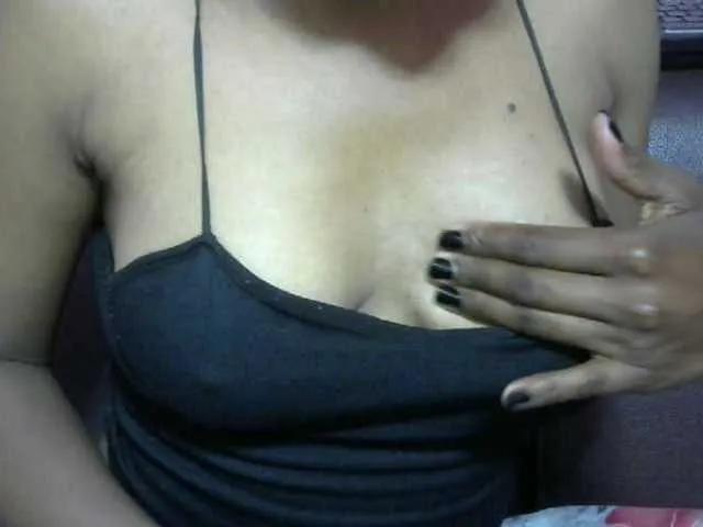 jenniella on BongaCams