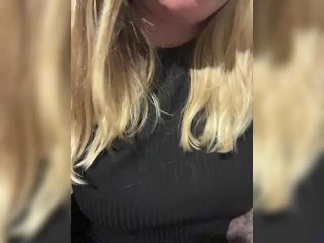 Katarin2711 on BongaCams