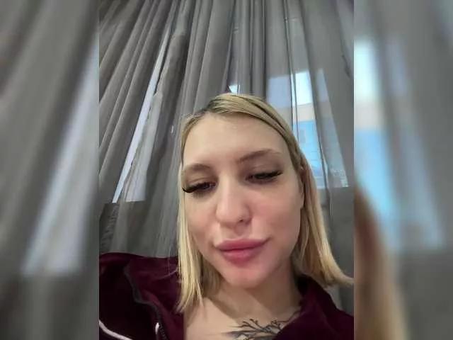 KettyPretty25 on BongaCams 