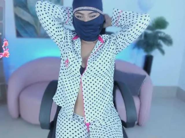 kylie-soraya —                     .