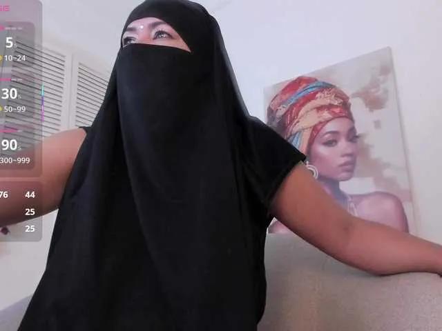 Layla-arabelle —                     .