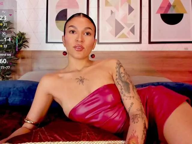 LunaRuso on BongaCams