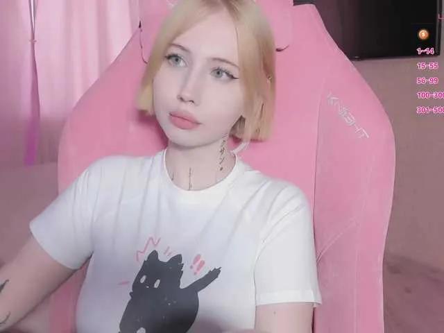 luvsoak on BongaCams