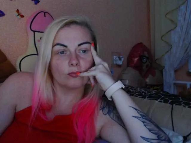 melek-7250 — I was born for love, there is fire in my soul and mimosa in my hands)