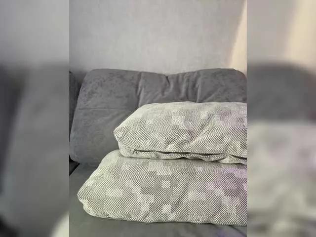 MillyMillya on BongaCams 