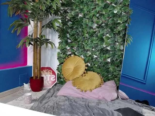 MiriAmir on BongaCams