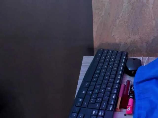 Miss-Karoline on BongaCams
