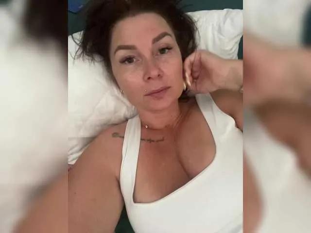 Olli2431 on BongaCams 