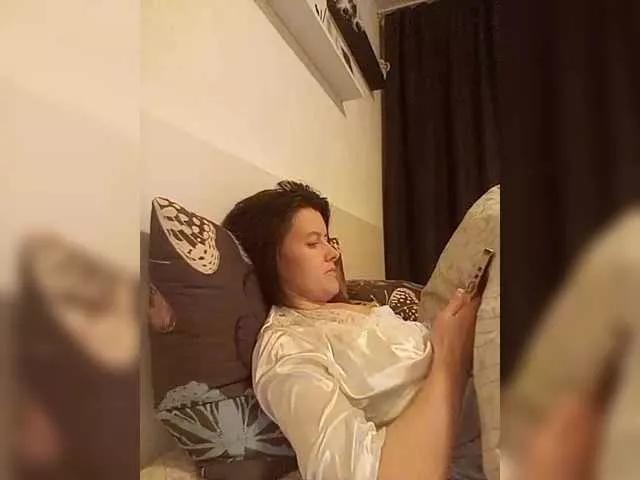 P-A-N-I-K-A on BongaCams 