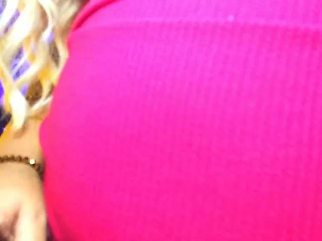 queensativa on BongaCams 