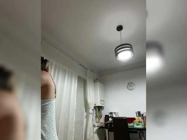 ReveMignoneX on BongaCams
