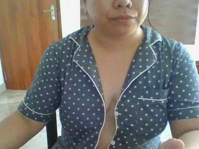 RossyLove on BongaCams