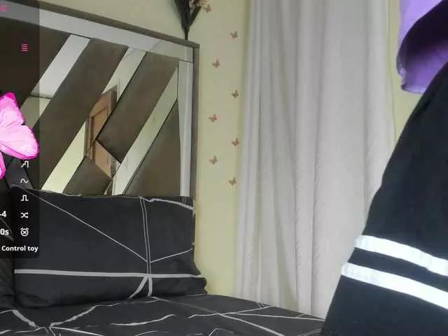 sarawilliams01 on BongaCams 