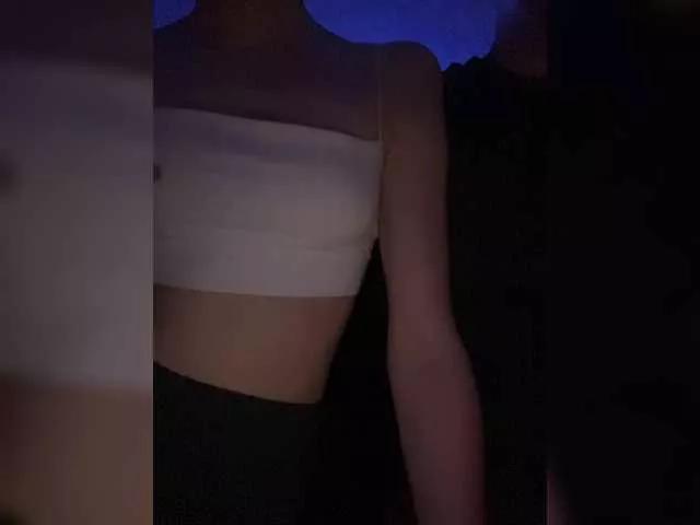 Sweetass13 on BongaCams 