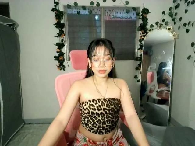 sweetgirl-sarrah — Freechat on BongaCams