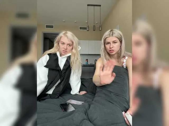 VibroMashulkaDashulka on BongaCams