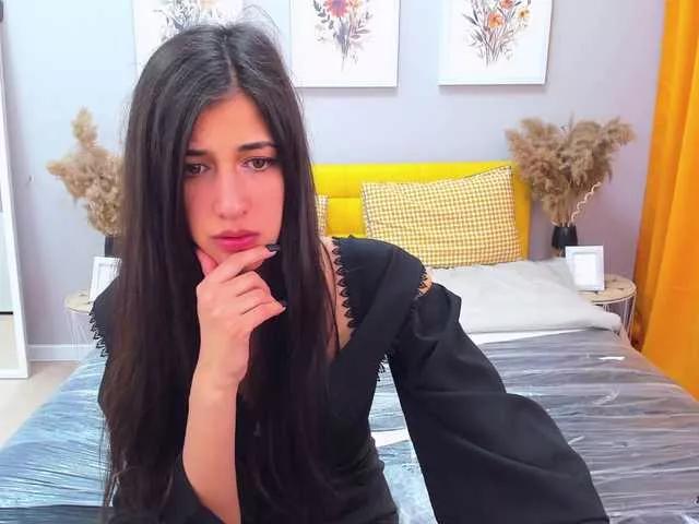VinnaBelle on BongaCams 