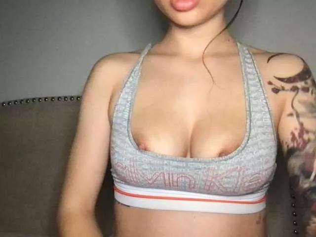 Xoxcat on BongaCams 