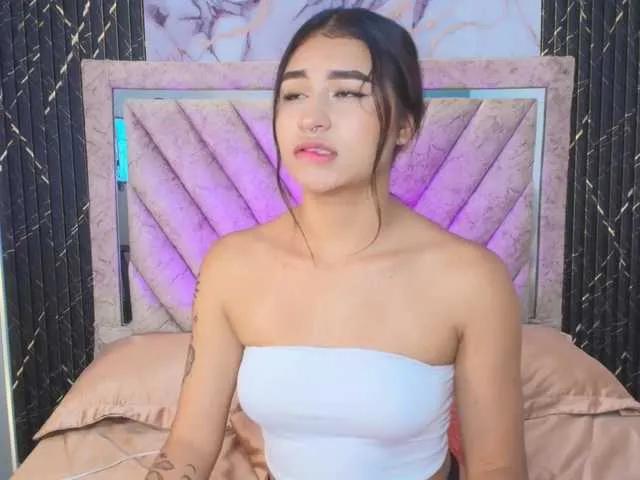 Zayyda on BongaCams 
