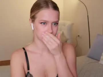 ella_twinkle on Chaturbate 