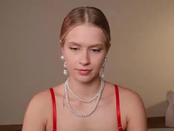 ella_twinkle on Chaturbate