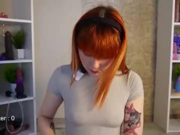hannah_lourens — Make moan daddy. Tip 40,77,230,666  if you want to make my pussy feel so good - Goal: nude #redhead #fuckmachine #anal #squirt #teen