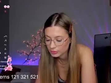 juicyypeachh_ — pussy play at goal :P  #cutie #bigass #bigtits #curvy #squirt  #anal #lush [777 tokens remaining]