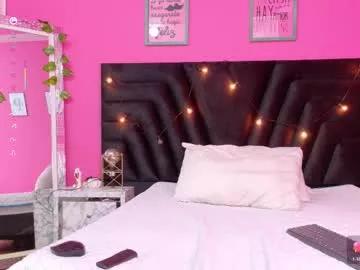 littleebonymommy on Chaturbate 