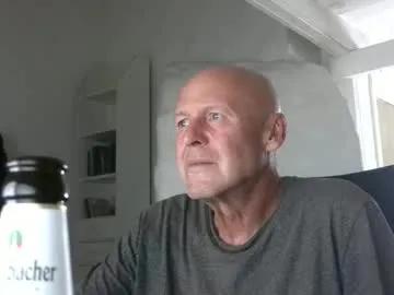 madio1187940 — Freechat on Chaturbate