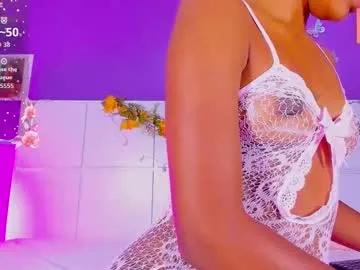 sunnypage — GOAL: Anal Plug [199 tokens remaining] Make my Booty bounce like a cowgirlSpread my holes close cam #bigass #ebony #anal #deepthroat #squirt