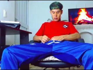 derryck on Flirt4Free 