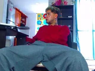 derryck on Flirt4Free 