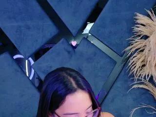 kylie_whitee on Flirt4Free