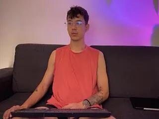 leinad_liive on Flirt4Free
