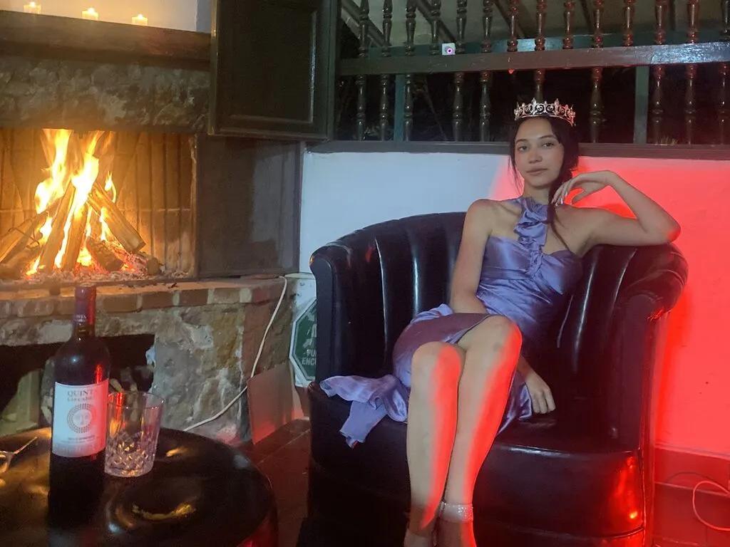 AbbyGlow on LiveJasmin