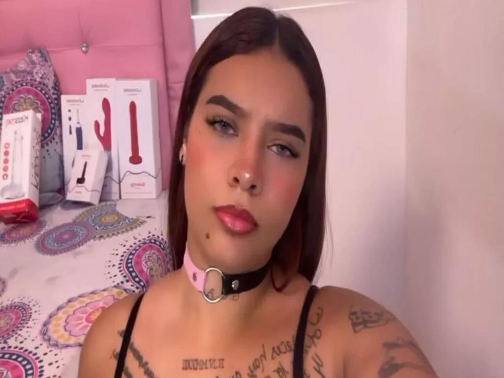 MaidyIsaza on LiveJasmin