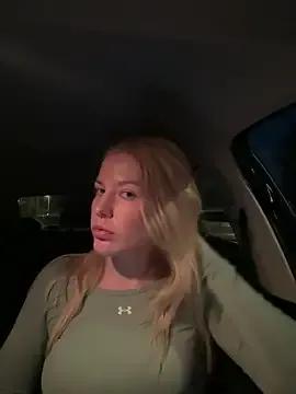 Chloemillerrxx — Freechat on StripChat