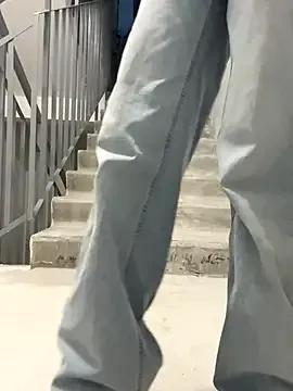 Cumonmme — topless