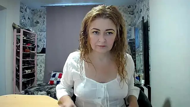 Helen1974 from StripChat