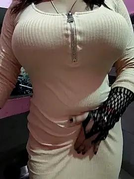 husa_Malikaa — boobs show